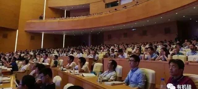 <a href='http://www.105u.cn/Products/zhonghaojianzhenqiu.html' class='keys' title='點擊查看關于硅膠制品的相關信息' target='_blank'>硅膠制品</a> 硅膠制品